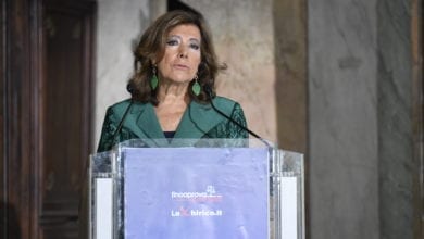 Photo of Il Presidente del Senato Maria Elisabetta Alberti Casellati a LaChirico: «Bisogna ripartire dal coraggio delle donne»
