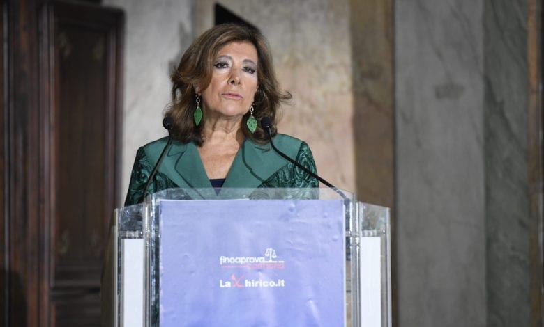 Photo of Il Presidente del Senato Maria Elisabetta Alberti Casellati a LaChirico: «Bisogna ripartire dal coraggio delle donne»