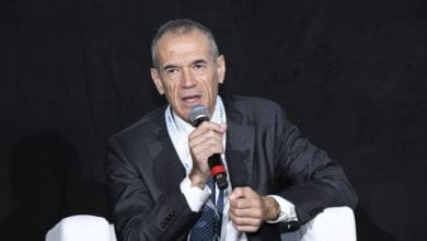 Photo of Carlo Cottarelli a LaChirico: «Il modello Genova ha funzionato, ma non diventerà ordinario»