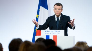 Photo of Macron, “l’ingresso dell’Ucraina nella Nato non è lo scenario più verosimile”