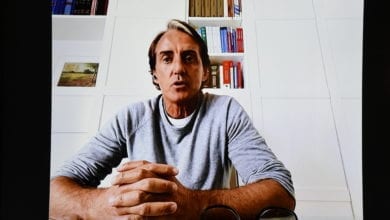 Photo of Roberto Mancini a LaChirico: «Siamo sotto una bolla: ma con la giusta attenzione lo sport può andare avanti»