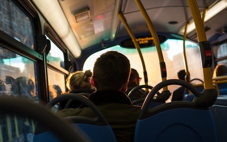 Photo of Mezzi pubblici stracolmi, fondi inutilizzati, bus turistici lasciati vuoti