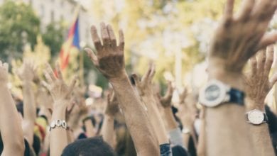 Photo of Italia in protesta contro le misure del Governo