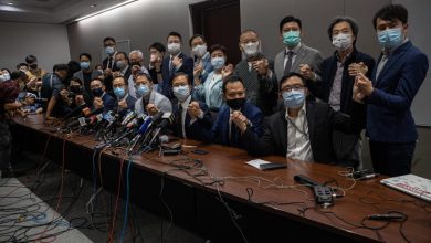 Photo of Hong Kong: non c’è più autonomia, dimissioni di massa