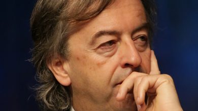 Photo of Burioni: “Intollerabile chiedere altri sacrifici con le vaccinazioni in ritardo”