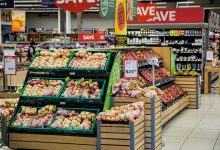 Photo of Inflazione, Istat: a maggio cala all’1,7% ma il carrello sale ancora