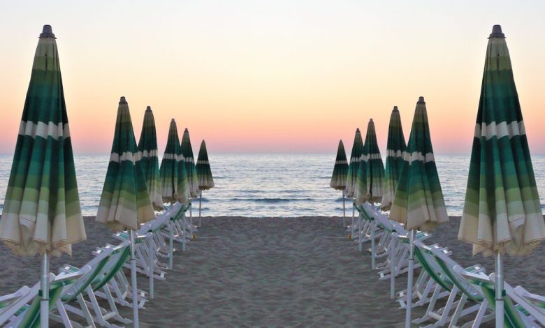 Photo of Spiagge e concessioni: il caos delle proroghe