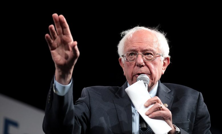 Photo of I guanti di Bernie Sanders diventati virali
