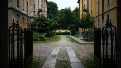 Photo of A Milano arriva il teatro delivery: nei giardini e cortili con un pubblico ridotto