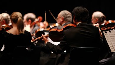 Photo of “Non si muore solo di Covid. Aprite i teatri”, così il direttore d’orchestra Muti