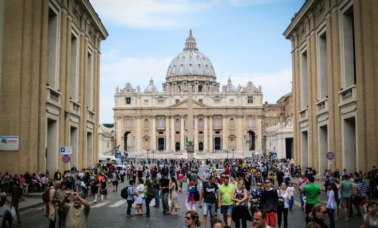 Photo of Turismo, a Roma riaperti oltre cento hotel chiusi dal Covid