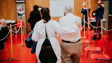 Photo of Ippolito: “Nessun medicinale è esente da rischi. Ma gli over60 rischiano 640 volte di più senza il vaccino”