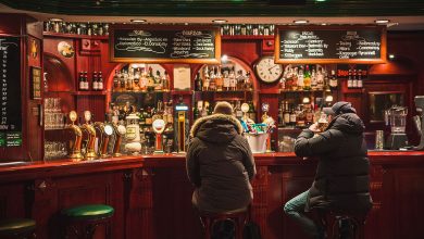 Photo of Uk, troppa gente nei pub dopo il lockdown e la birra scarseggia