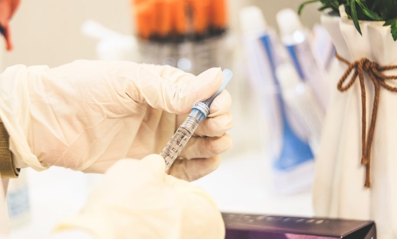 Photo of Nuovo record di vaccinazioni: ieri somministrate oltre 282mila dosi