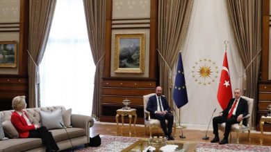 Photo of Deserto di leadership in Europa: ad Ankara von der Leyen rimane senza sedia