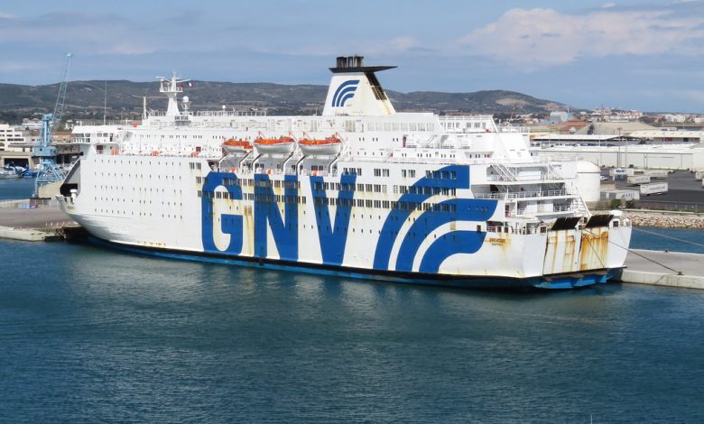 Photo of Navi quarantena, ciascuna costa più di un milione di euro al mese