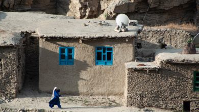Photo of Afghanistan, le donne potranno viaggiare solo se accompagnate