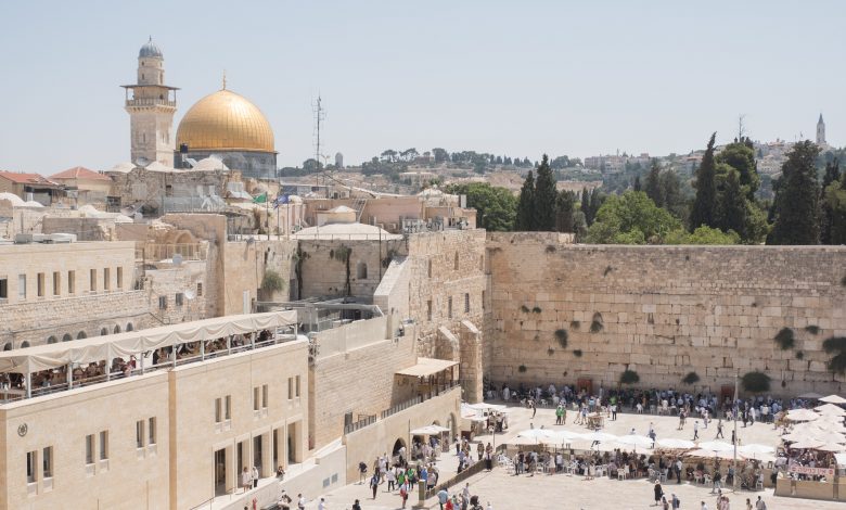 Photo of Antisemitismo, Francia: il 68% degli ebrei ha subito umiliazioni