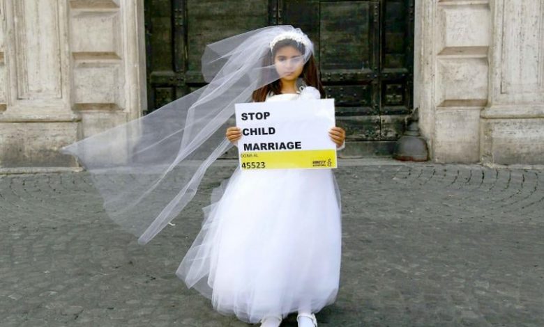 Photo of “Stop child marriage”, l’indagine sui matrimoni minorili in Italia. Bonino: “Sono un’autorizzazione allo stupro”