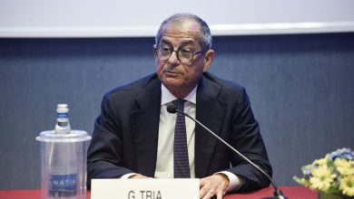 Photo of Tria: “L’economia peggiora, ma non ci sono previsioni di recessione”