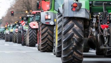 Photo of Agricoltori, blitz con mille trattori a Bruxelles. La Ue apre a nuove regole