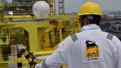 Photo of Descalzi (Eni): “Odio il politicamente corretto, è finto”