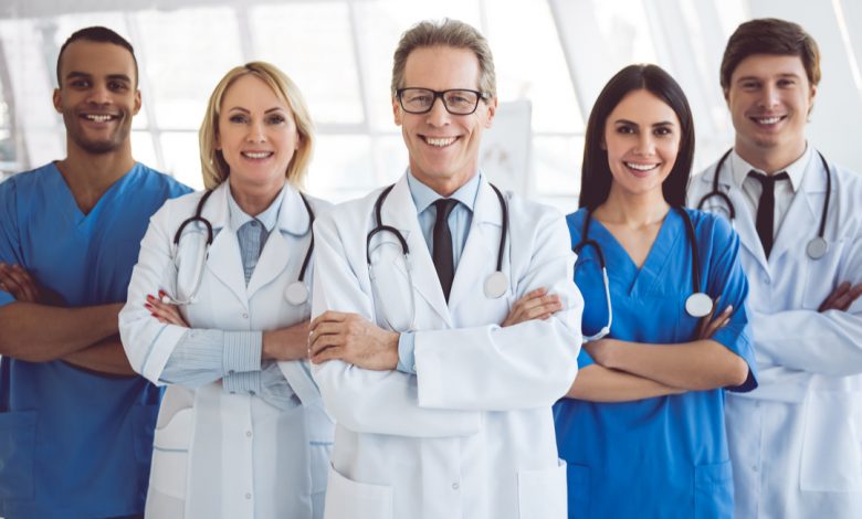 Photo of Sanità: aumenti di 172 euro al mese, arriva l’assistente infermiere