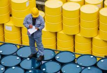 Photo of Petrolio in calo tra eccesso di offerta e le sanzioni della Russia