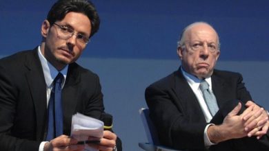 Photo of Mfe: staffetta Fedele Confalonieri-Pier Silvio Berlusconi