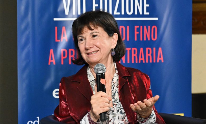 Photo of Roccella ai giovani di The Young Hope: «Sono contro i quartieri monoetnici»